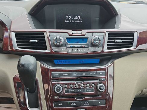 Used 2011 Honda Odyssey Touring image 19