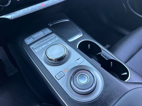 Used 2024 Genesis GV70 2.5T w/ Select Package image 22