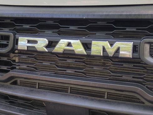 Used 2025 RAM ProMaster 3500 w/ Convenience Group FWD image 12