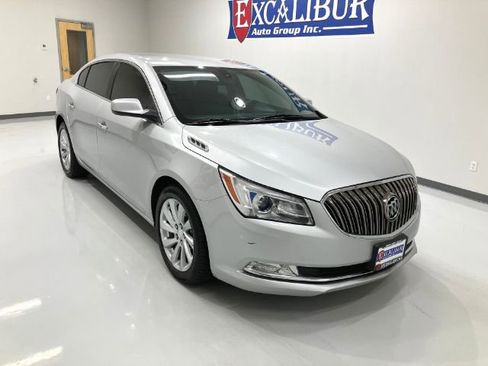 Used 2016 Buick LaCrosse image 8