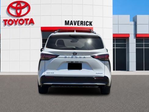 New 2026 Toyota Sienna Platinum AWD/4WD image 4