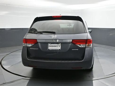 Used 2016 Honda Odyssey SE image 8