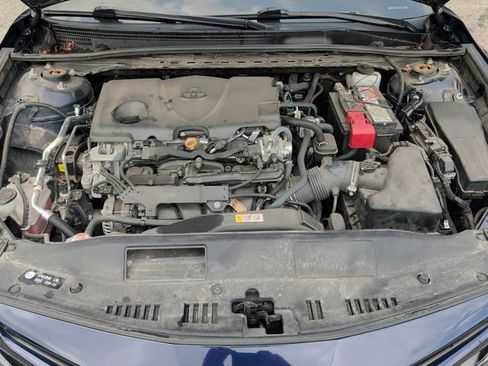 Used 2022 Toyota Camry XSE FWD image 31