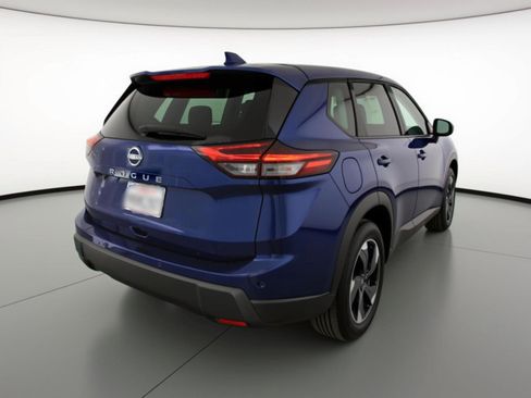 Used 2025 Nissan Rogue SV FWD image 9
