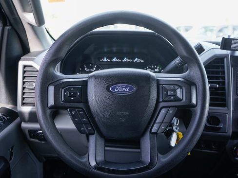 Used 2017 Ford F550 XL image 20