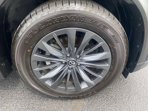 Certified 2025 MAZDA CX-70 3.3 Turbo w/ Preferred Package AWD/4WD image 30