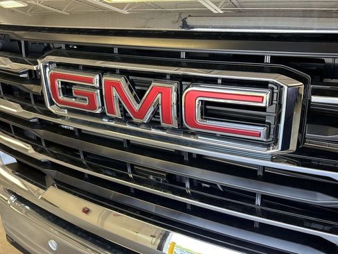 New 2025 GMC Sierra 2500 SLT w/ SLT Premium Package image 37
