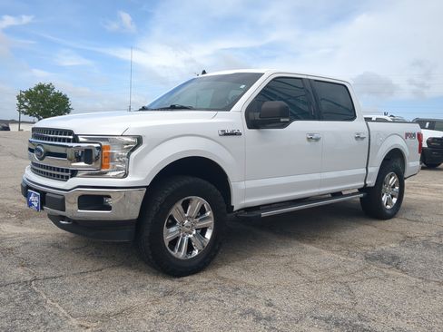 Certified 2020 Ford F150 XLT w/ Equipment Group 302A Luxury AWD/4WD image 6