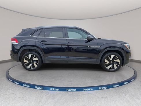 Used 2025 Volkswagen Atlas Cross Sport SE AWD/4WD image 5