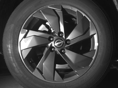 Used 2025 Nissan Rogue SV image 13