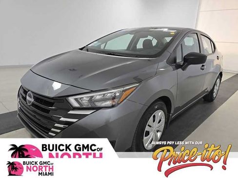 Used 2025 Nissan Versa S w/ Trunk Package FWD image 1