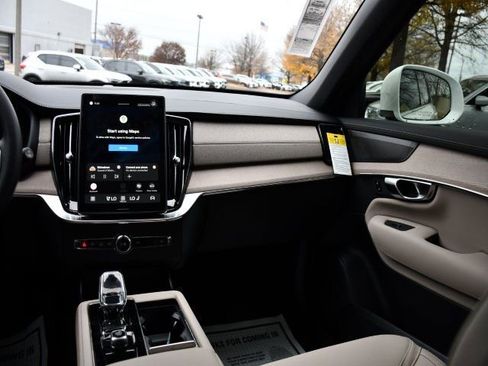New 2026 Volvo XC90 B6 Plus w/ Protection Package Premier AWD/4WD image 21