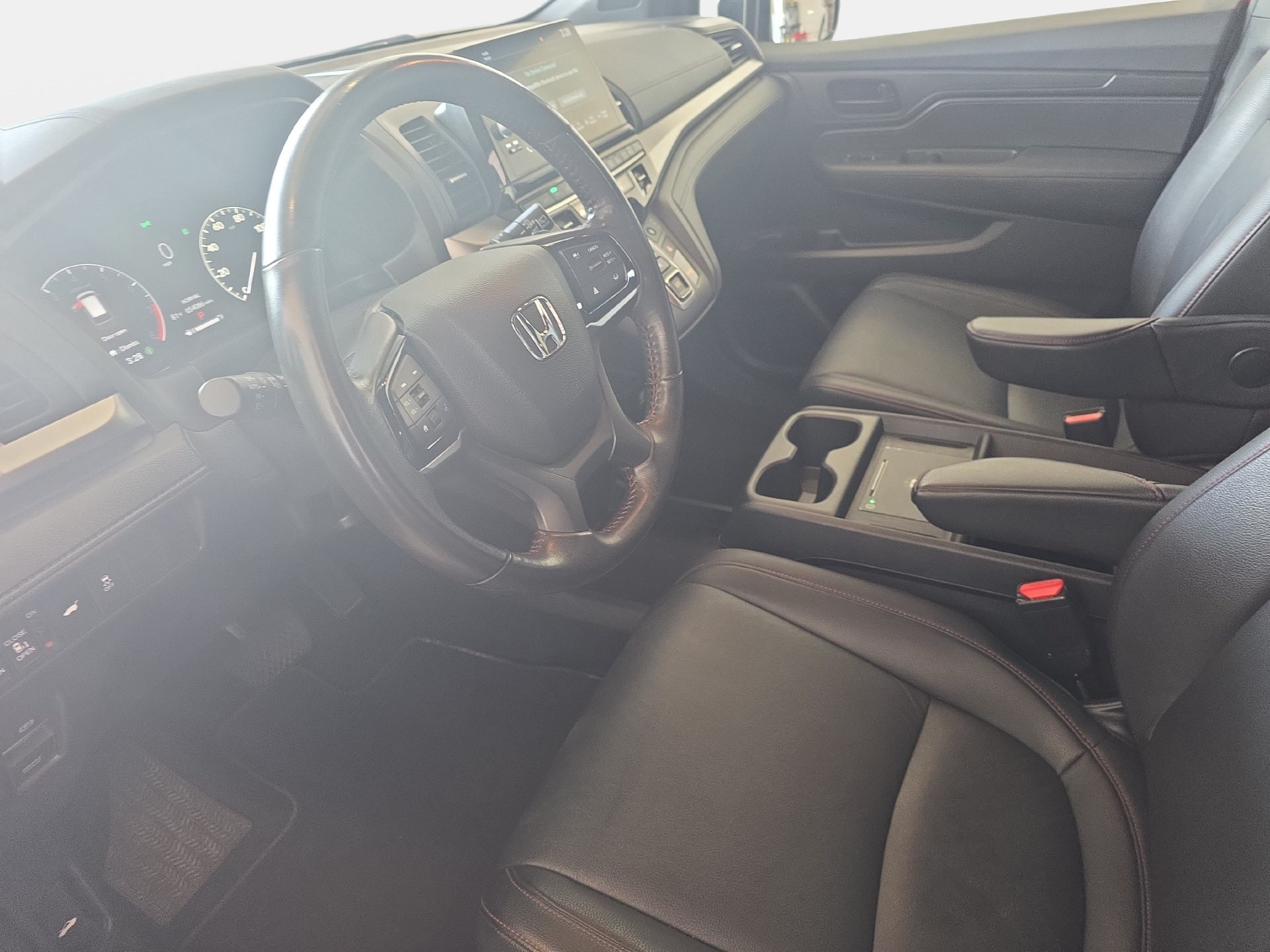 Used 2025 Honda Odyssey Sport-L image 16