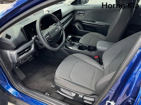 New 2025 Kia K4 LXS image 9