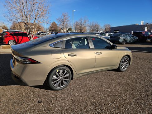 New 2026 Nissan Sentra SL w/ Floor Mat Package FWD image 3