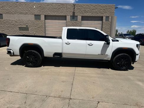 Used 2024 GMC Sierra 2500 AT4 w/ AT4 Premium Plus Package AWD/4WD image 36