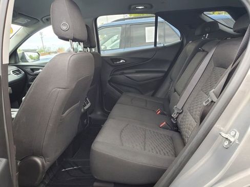 Used 2018 Chevrolet Equinox LT FWD image 9