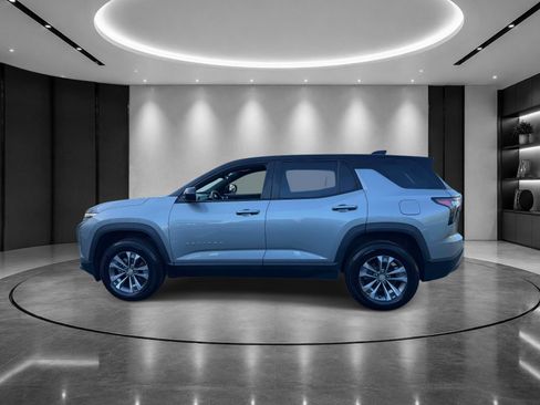 Certified 2026 Chevrolet Equinox LT AWD/4WD image 2