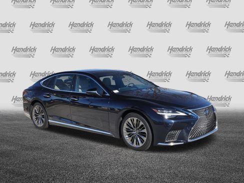 Used 2022 Lexus LS 500 image 2