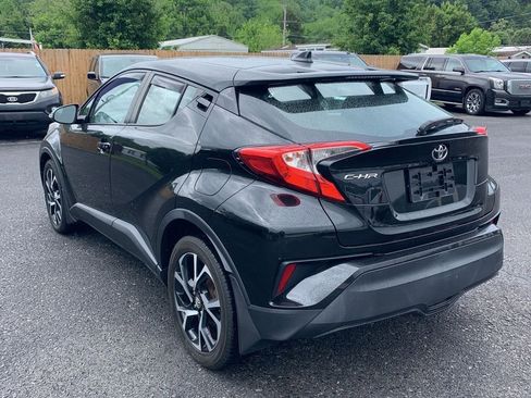 Used 2018 Toyota C-HR XLE FWD image 6