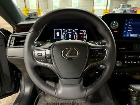 Used 2023 Lexus ES 350 w/ Premium Package FWD image 18