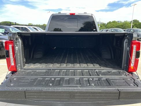 Used 2024 Ford F250 Lariat w/ Lariat Ultimate Package image 8