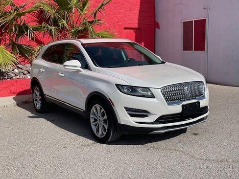 Used 2019 Lincoln MKC Select w/ Select Plus Package image 1