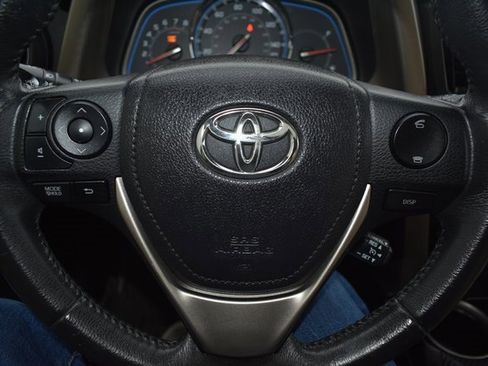 Used 2013 Toyota RAV4 Limited image 19