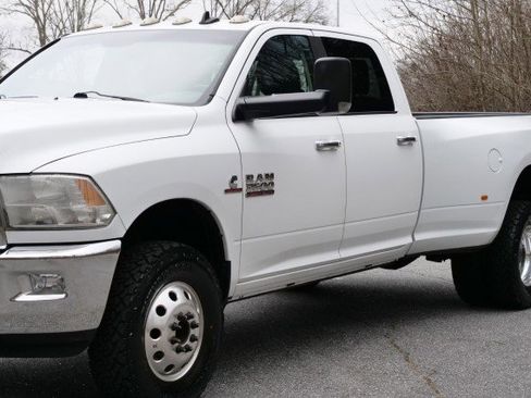 Used 2014 RAM 3500 Big Horn image 27