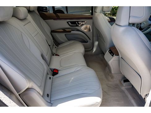 Certified 2023 Mercedes-Benz EQS 580 4MATIC SUV image 19