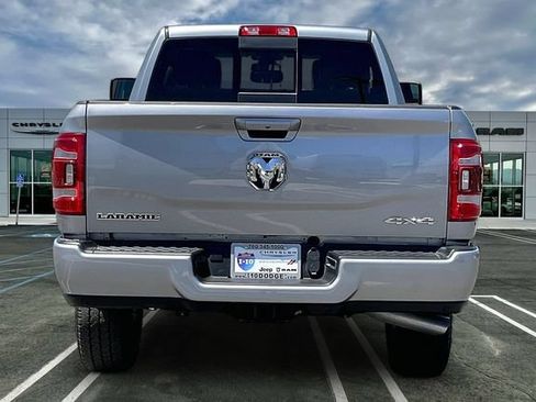 Used 2024 RAM 2500 Laramie AWD/4WD image 3