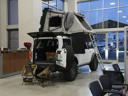 New 2025 Ford Bronco Badlands image 6