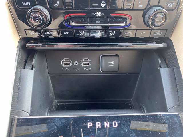 Used 2025 Jeep Grand Cherokee Limited RWD image 29
