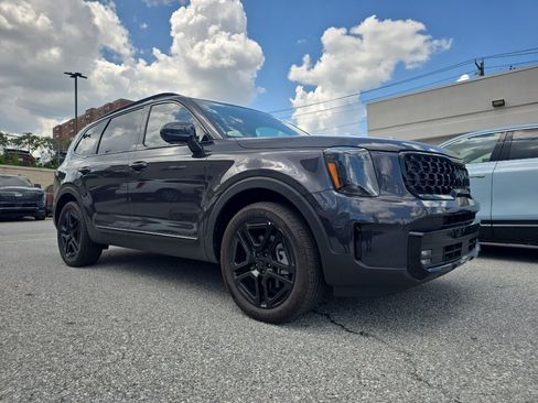 Certified 2025 Kia Telluride SX X-Line AWD/4WD image 2