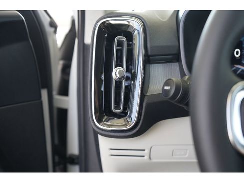 New 2026 Volvo XC40 B5 Plus w/ Protection Package image 21