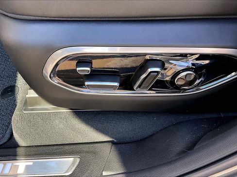 New 2025 Jeep Grand Cherokee Summit image 16