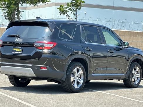 Certified 2023 Honda Pilot EX-L image 4