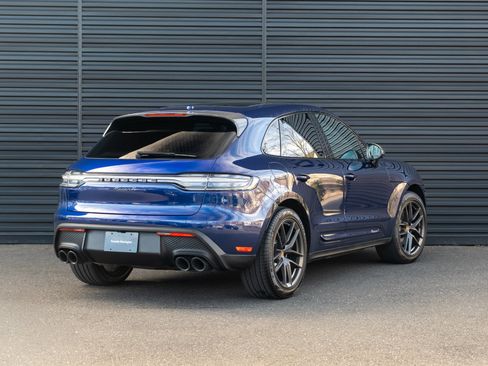 Certified 2023 Porsche Macan Turbo image 8
