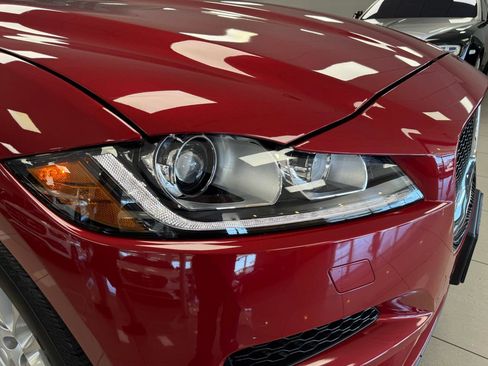 Used 2019 Jaguar F-PACE Prestige AWD/4WD image 31