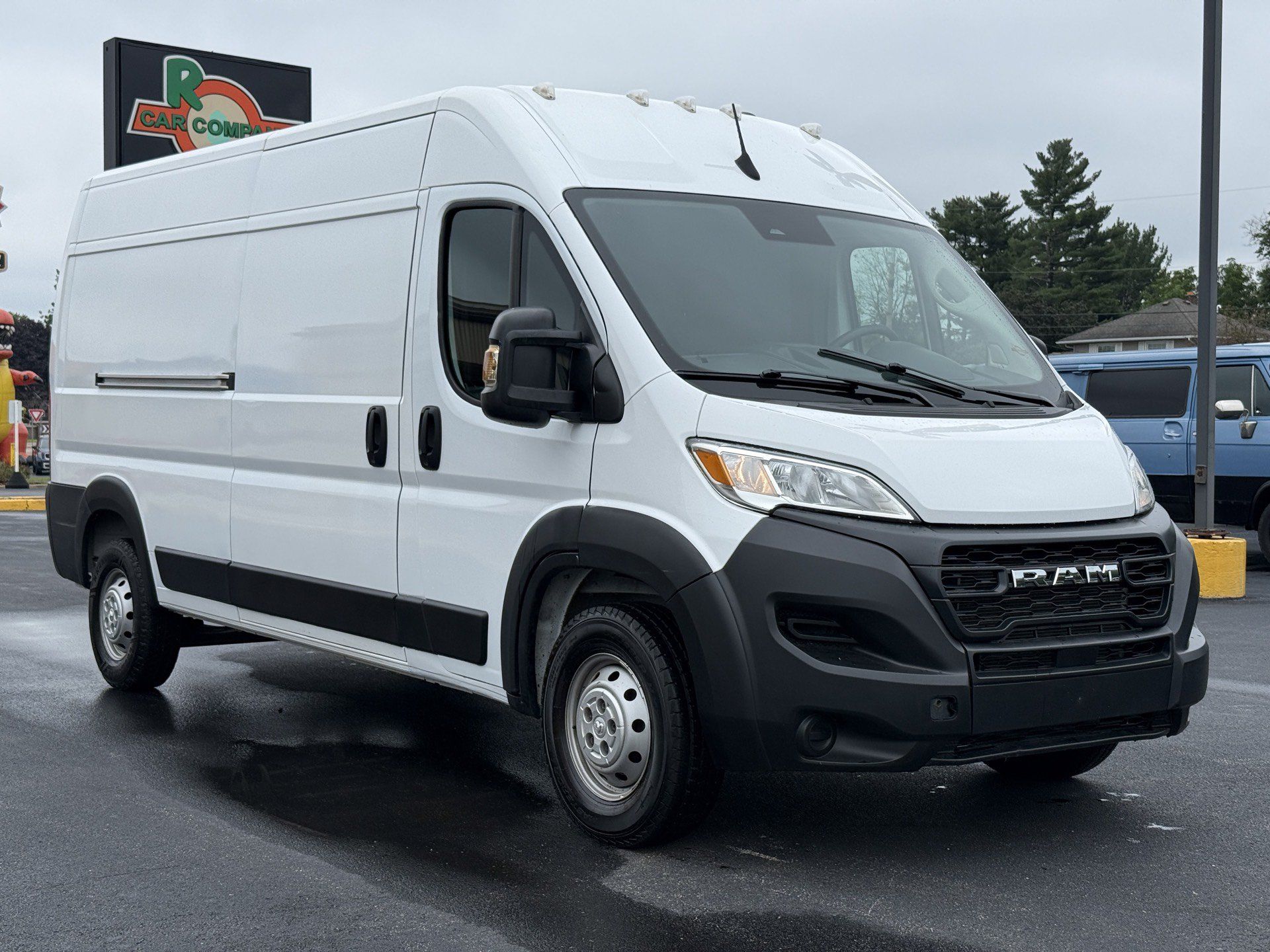 Used 2023 RAM ProMaster 2500 FWD image 1