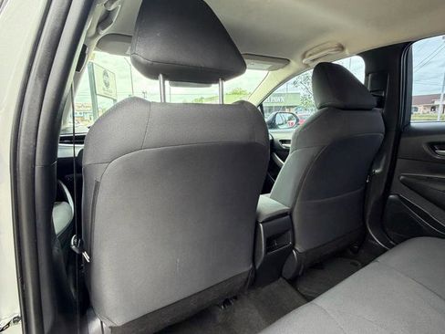 Used 2021 Toyota Corolla LE FWD image 12