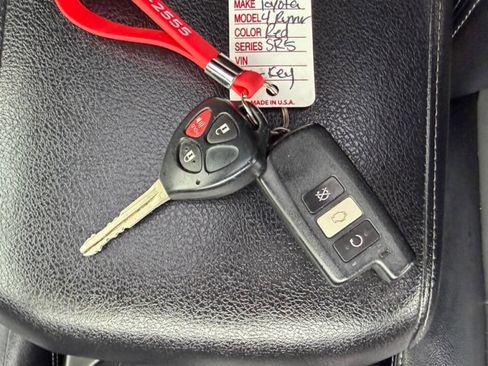 Used 2016 Toyota 4Runner 4WD image 72