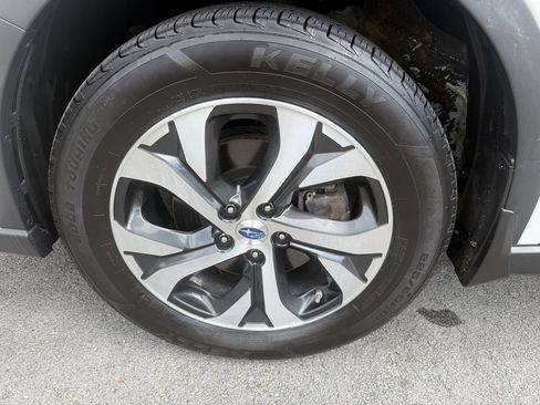 Used 2020 Subaru Outback Touring XT AWD/4WD image 11