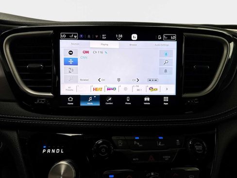 New 2026 Chrysler Pacifica Select FWD image 13