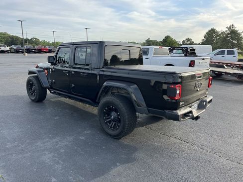 Used 2022 Jeep Gladiator Overland w/ Popular Equipment Package image 3