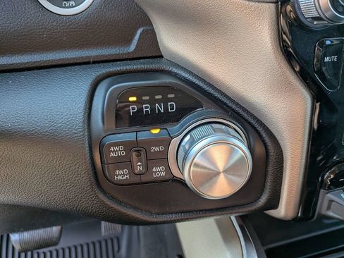 Used 2020 RAM 1500 Laramie AWD/4WD image 18