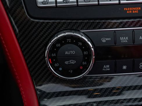 Used 2015 Mercedes-Benz SL 63 AMG image 52
