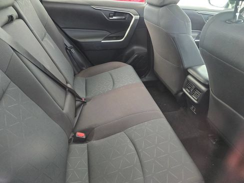 Used 2025 Toyota RAV4 XLE AWD/4WD image 14