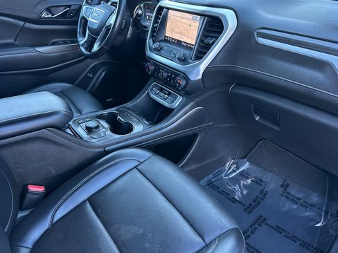 Used 2022 GMC Acadia SLT w/ Elevation Edition image 21