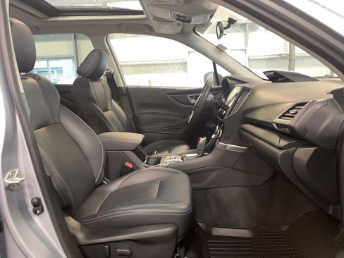 Used 2021 Subaru Forester Touring image 25